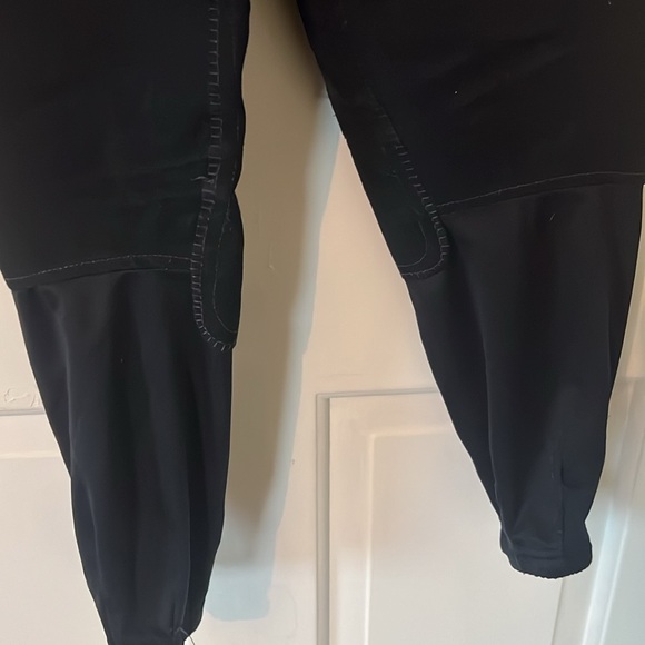 🐴 Navy Ovation Breeches 🐴 - Picture 6 of 6